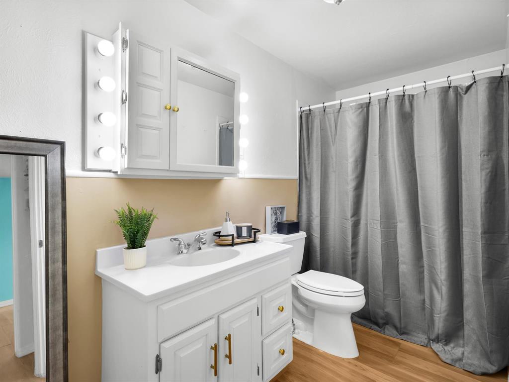 CLAYTON-WEST - Residential