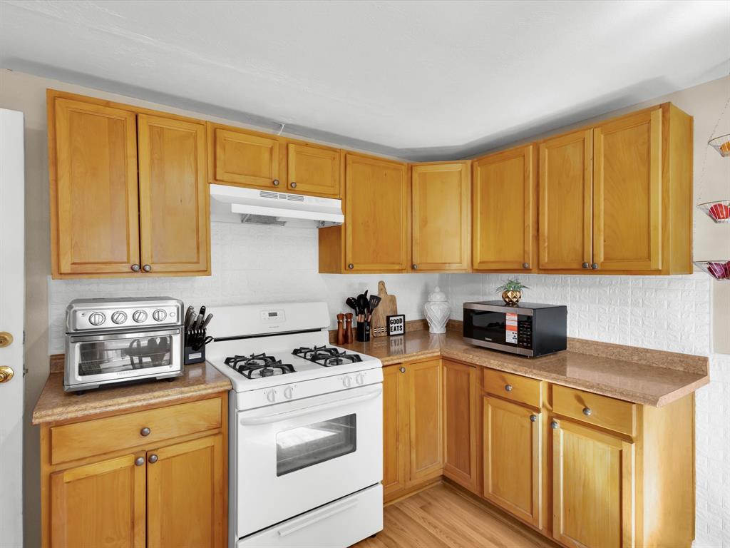 CLAYTON-WEST - Residential