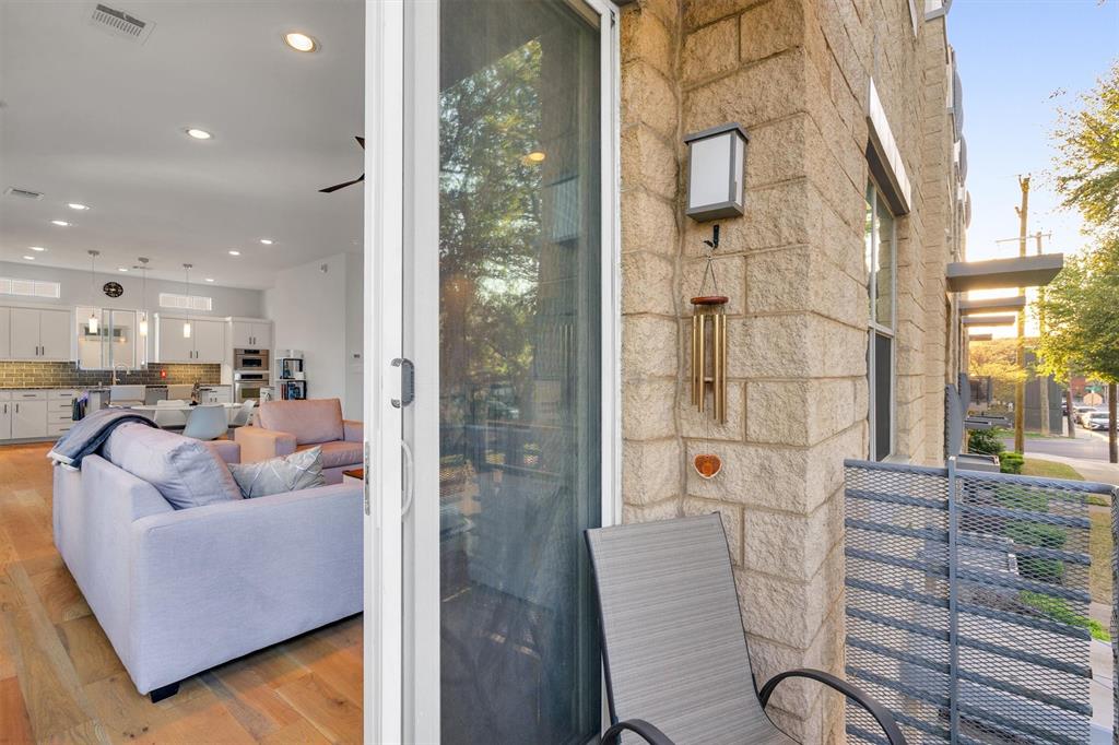 Lewis Court Twnhms - Residential