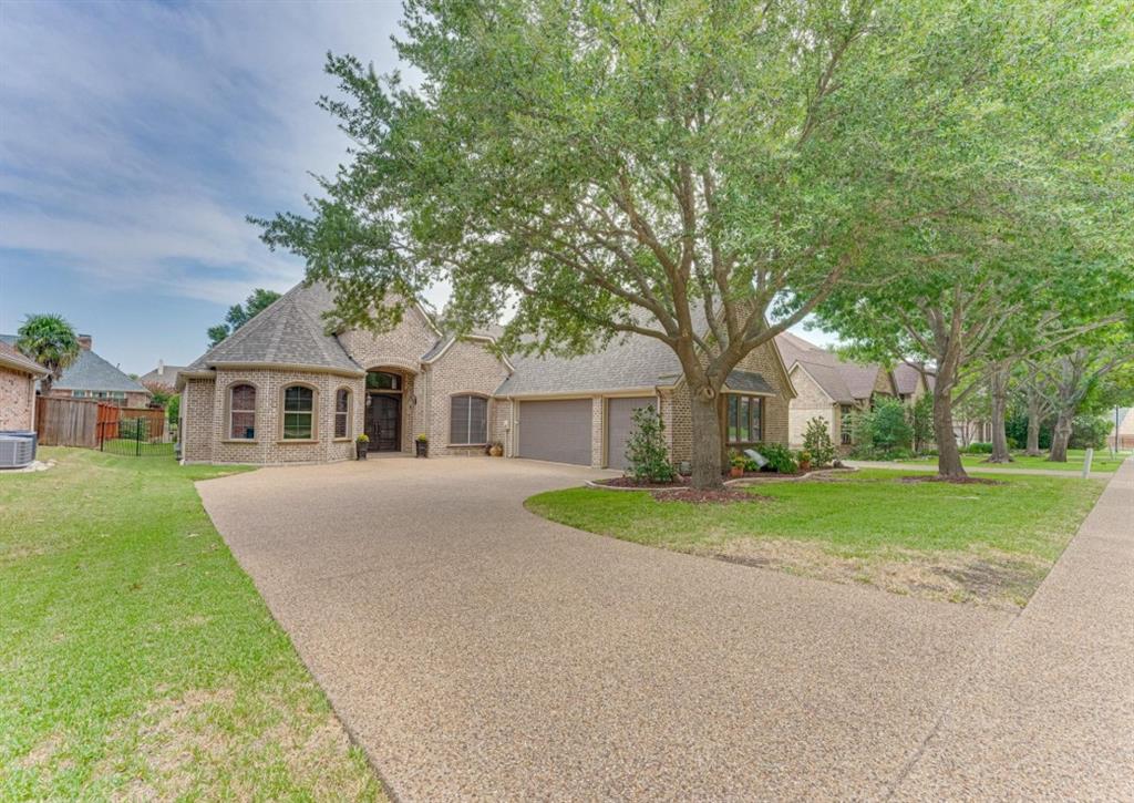 843 Canterbury Drive