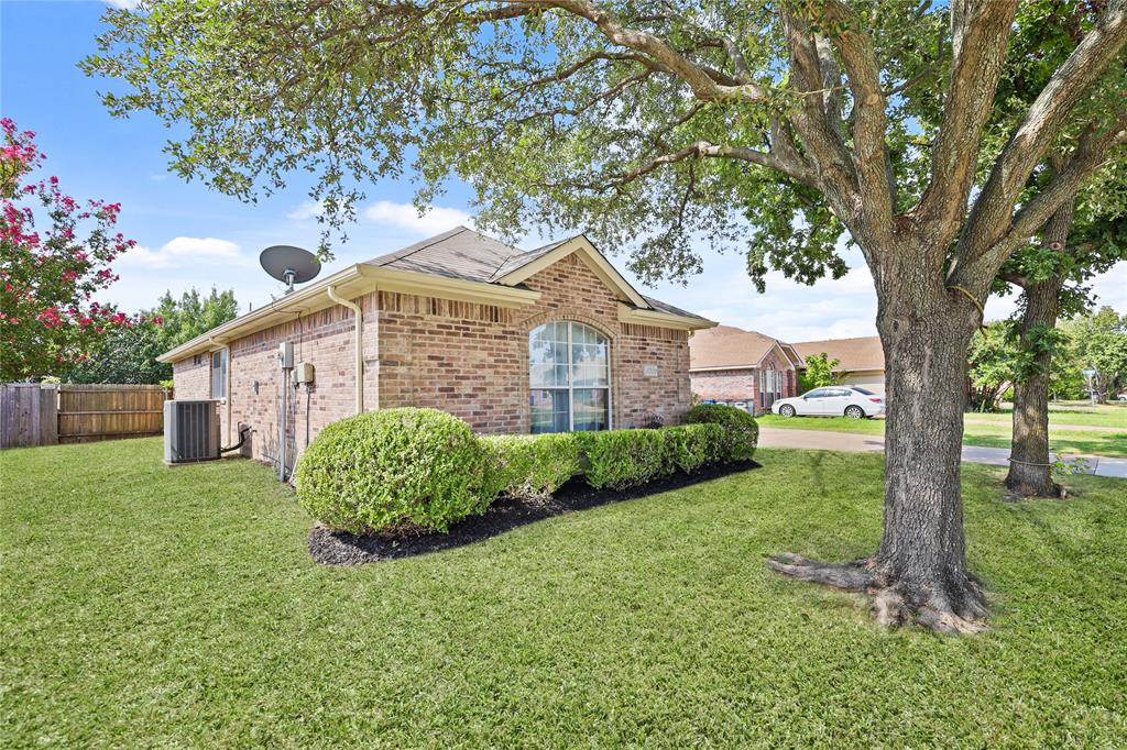 3206 Creekside Drive