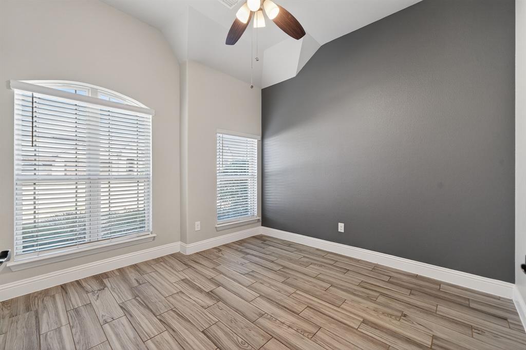 Stone River - Residential