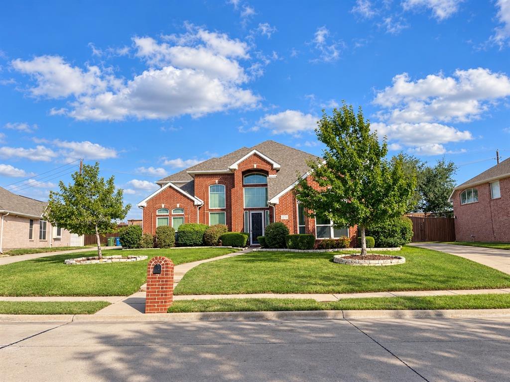 3832 Leon Drive