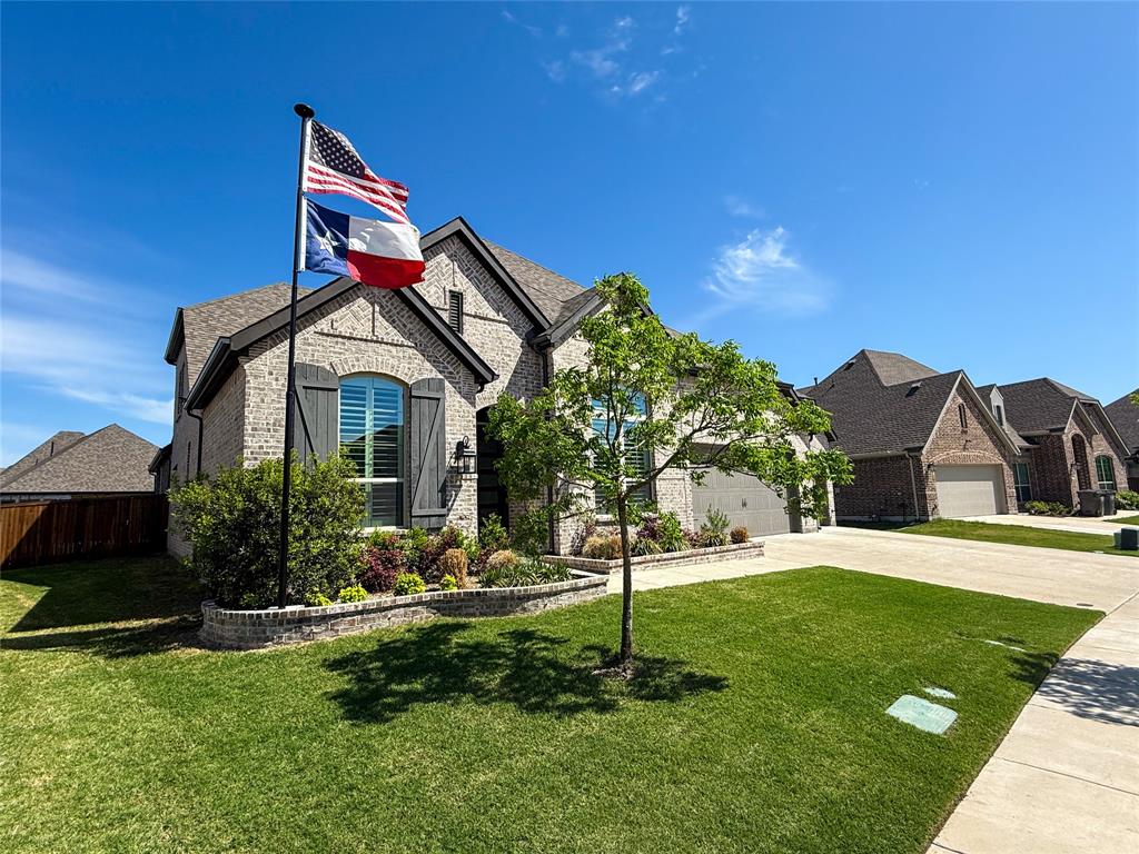 3810 Braxton Drive