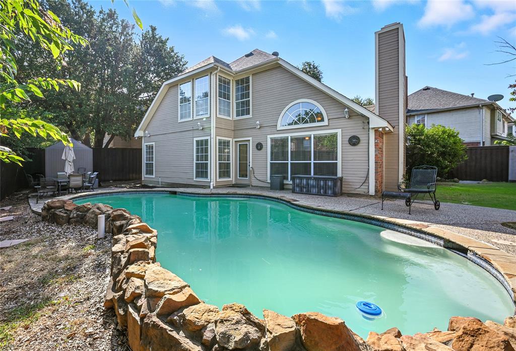 Irving, Texas 75063, United States, 3 Bedrooms Bedrooms, ,3 BathroomsBathrooms,Residential,Active,200135