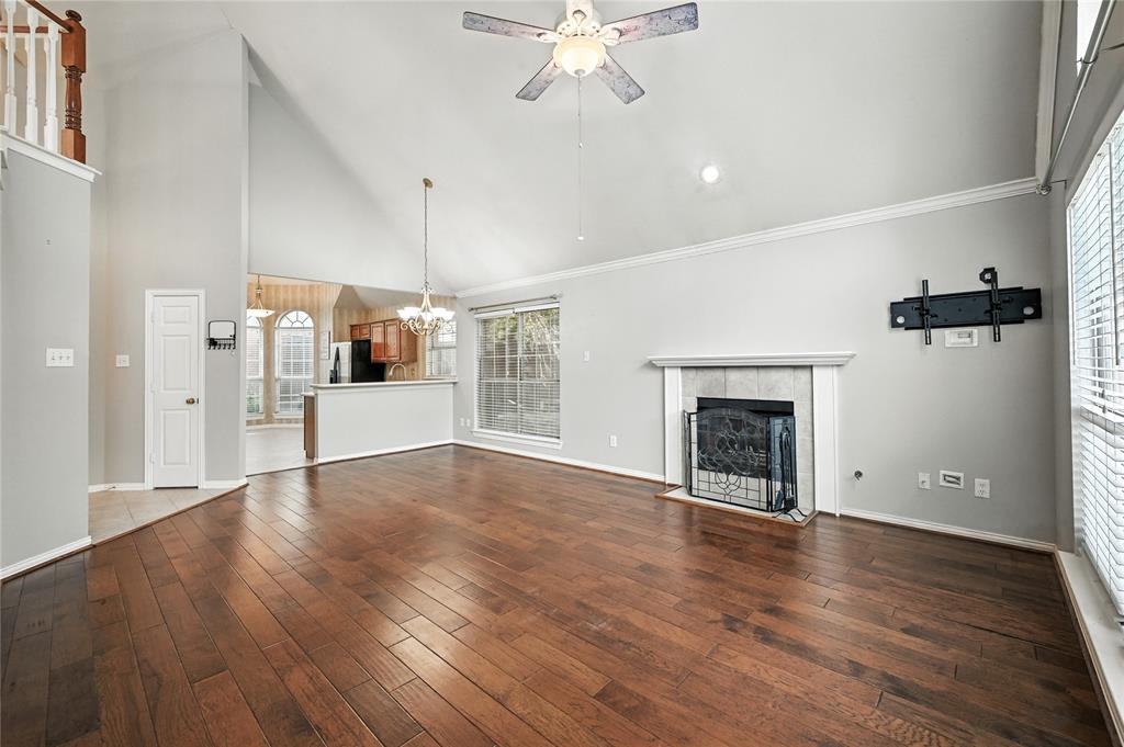 Irving, Texas 75063, United States, 3 Bedrooms Bedrooms, ,3 BathroomsBathrooms,Residential,Active,200135