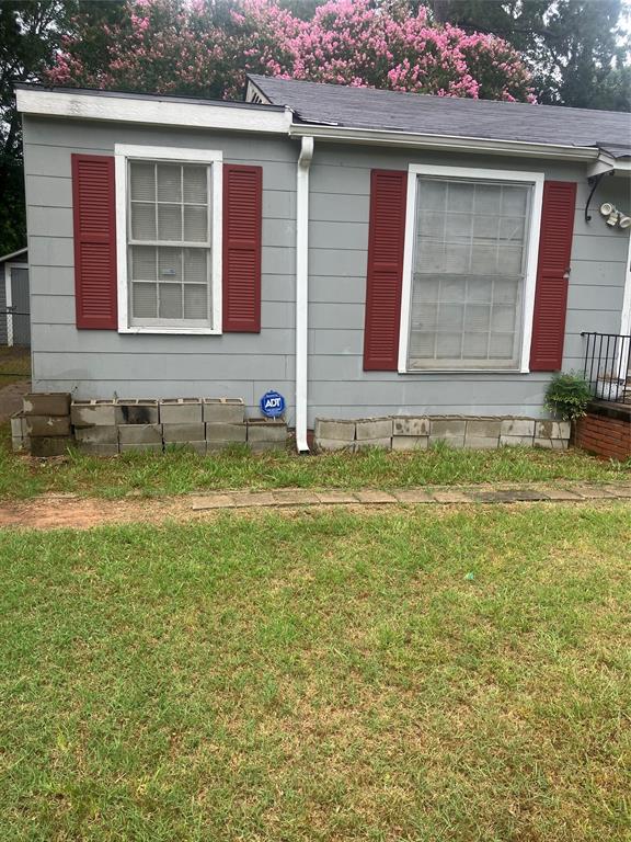 Photo 3 of 4 of 4027 Ridgemoor Avenue house