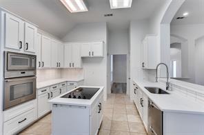 3867 Ridgelake Court