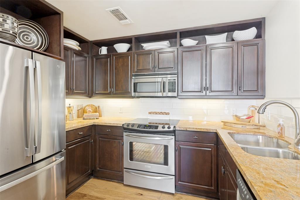 411 W 7th Street 305