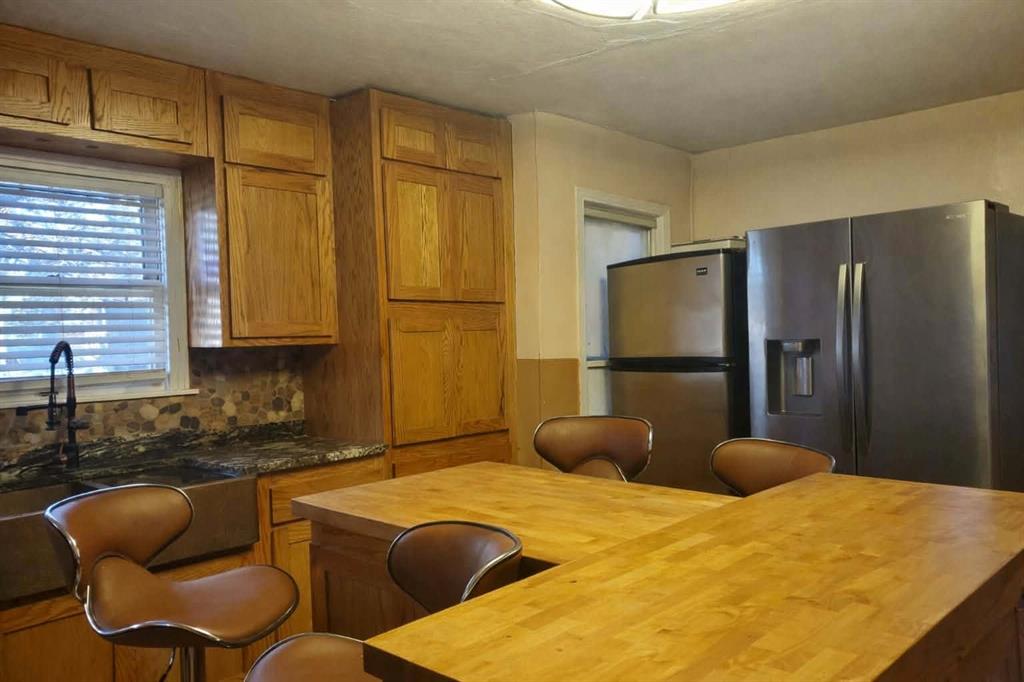 A K Anderson - Residential