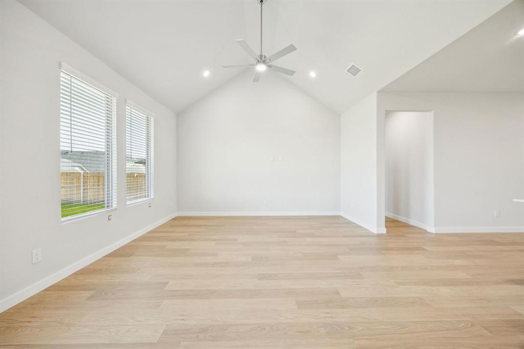 Terra Vella - Residential