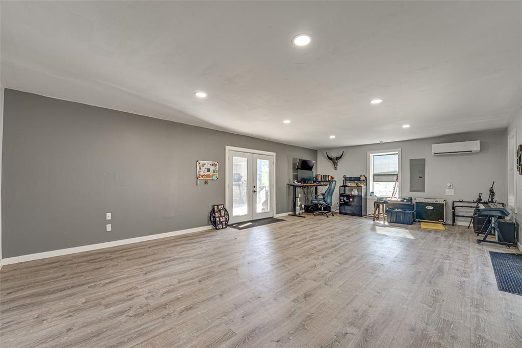 J Starrett - Residential