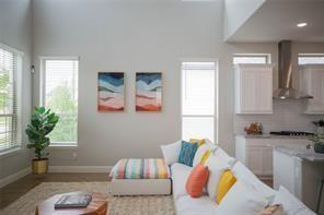 Apples Crossing - Residential Lease