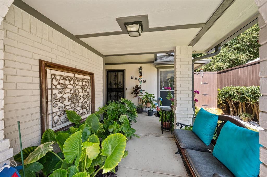 8809 Tyne Trail