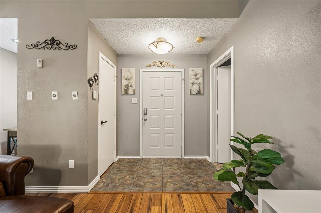 8809 Tyne Trail