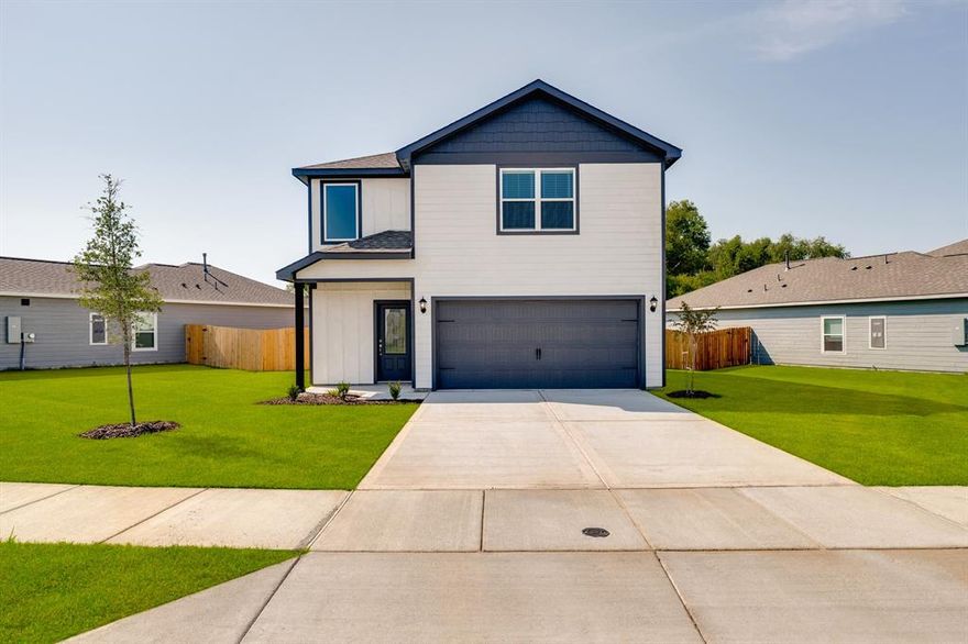 The two-story Colorado floor plan offers three bedrooms and two-and-a-half bathrooms. Its open concept layout seamlessly integrates living spaces, fostering connectivity and comfort throughout. From the inviting foyer to the spacious living room and open dining area, every detail promotes gatherings and family time. The upgraded kitchen features stainless-steel appliances, granite countertops and designer wood cabinetry, enhancing cooking and cleaning experiences. The serene upstairs master retreat includes an expansive bedroom and spa-like bathroom with a glass walk-in shower and garden tub. With a spacious walk-in closet designed for organization, the Colorado ensures comfort and convenience for homeowners.