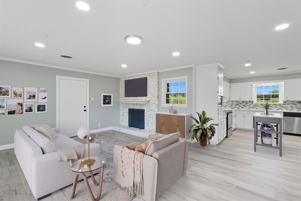 312 W 5th Street