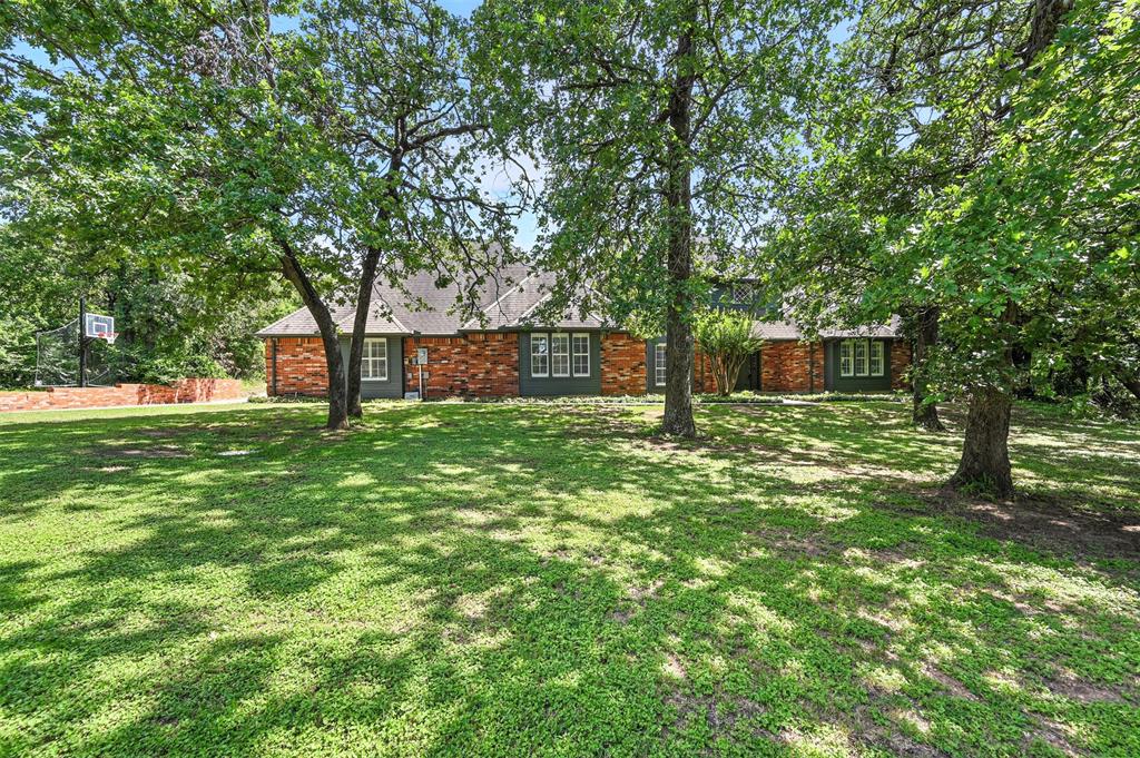 5708 Pecan Circle
