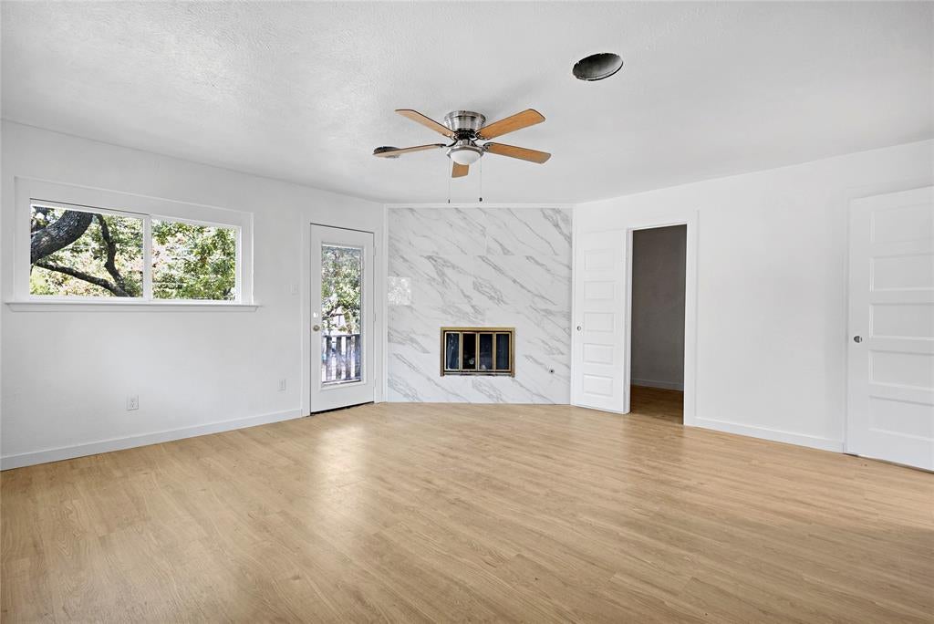520 Circleview Drive S