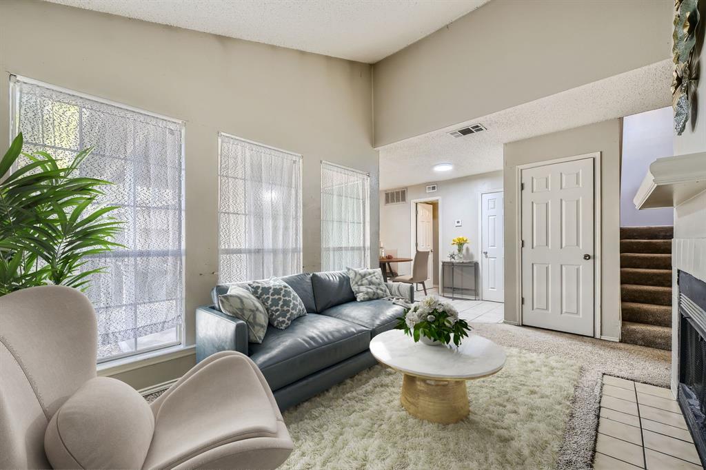 1424 Meadowood Village Drive
