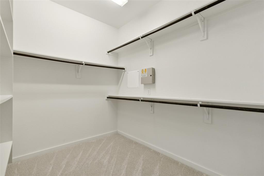 Dallas, Texas 75206, United States, 3 Bedrooms Bedrooms, ,3 BathroomsBathrooms,Residential,Pending,35928