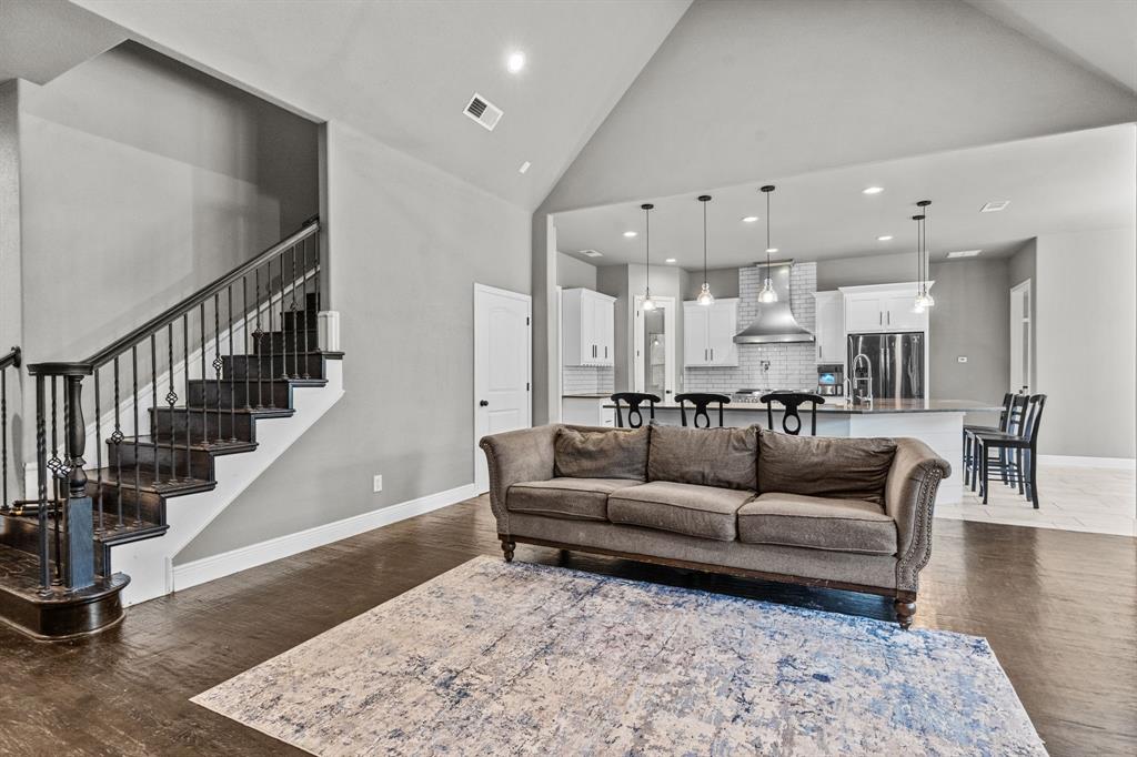 7348 Brady Oaks Drive