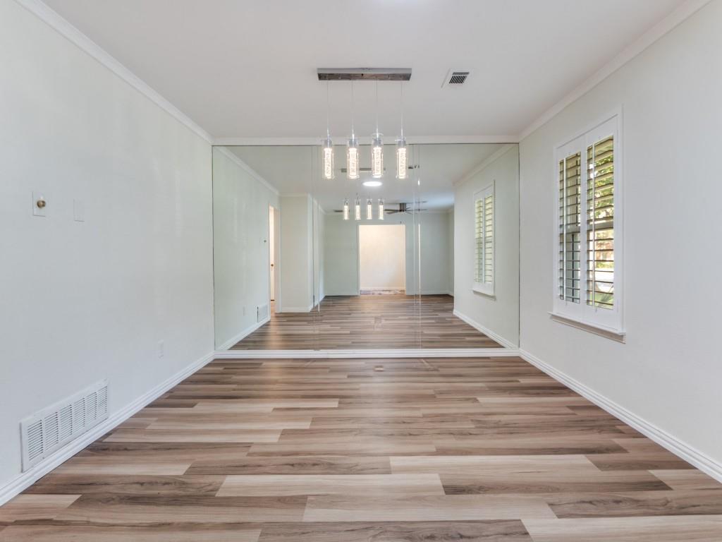 2714 Carriage Lane