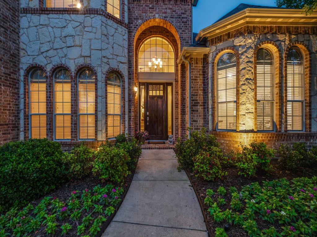 5924 Deerwood Lane