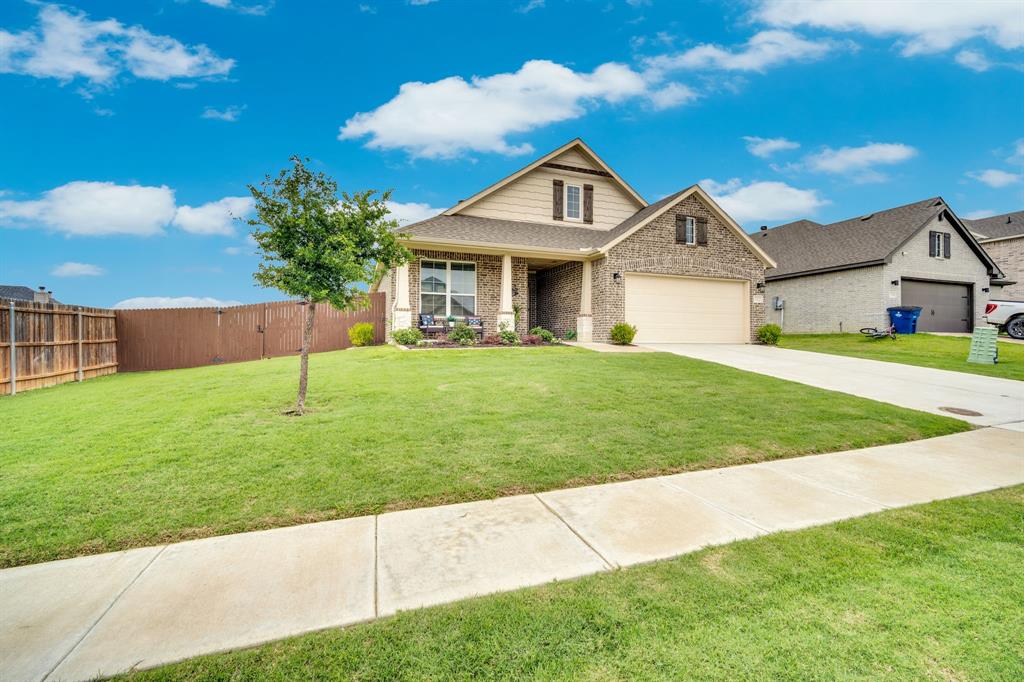 712 Ascot Court