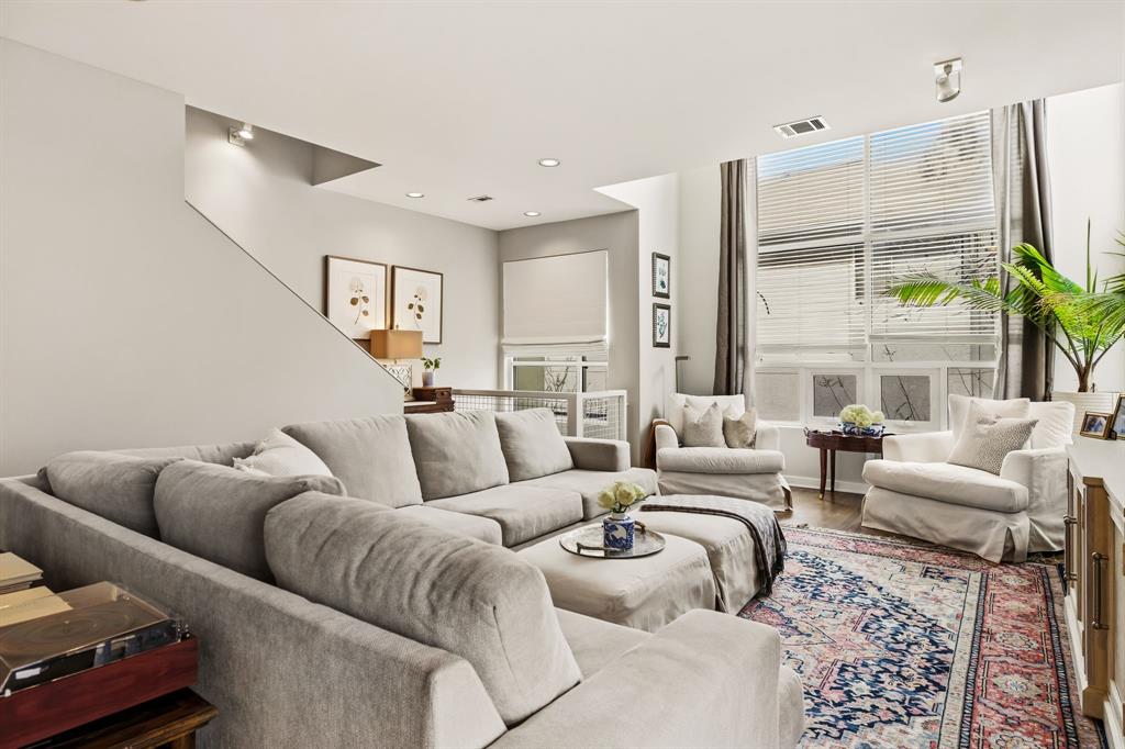 Travis Street Condos 4100 - Residential