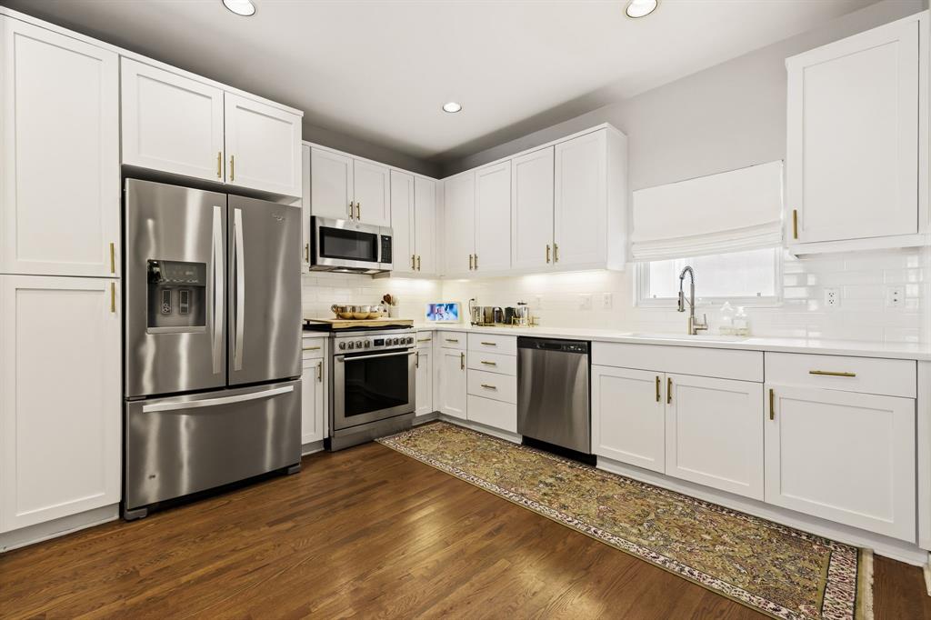 Travis Street Condos 4100 - Residential