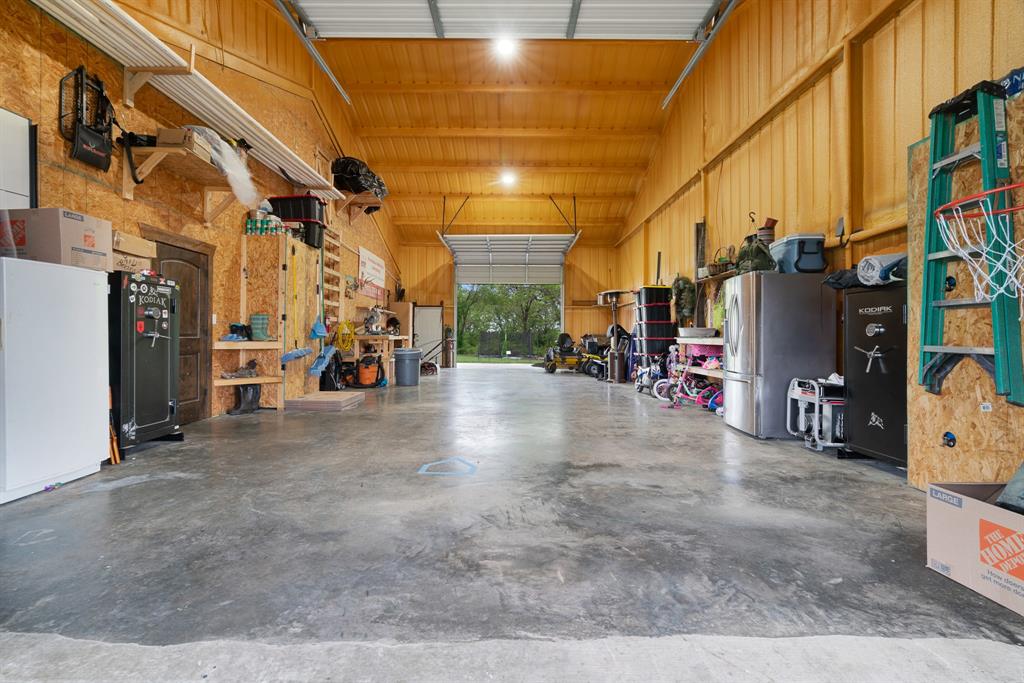 819 County Road 12550