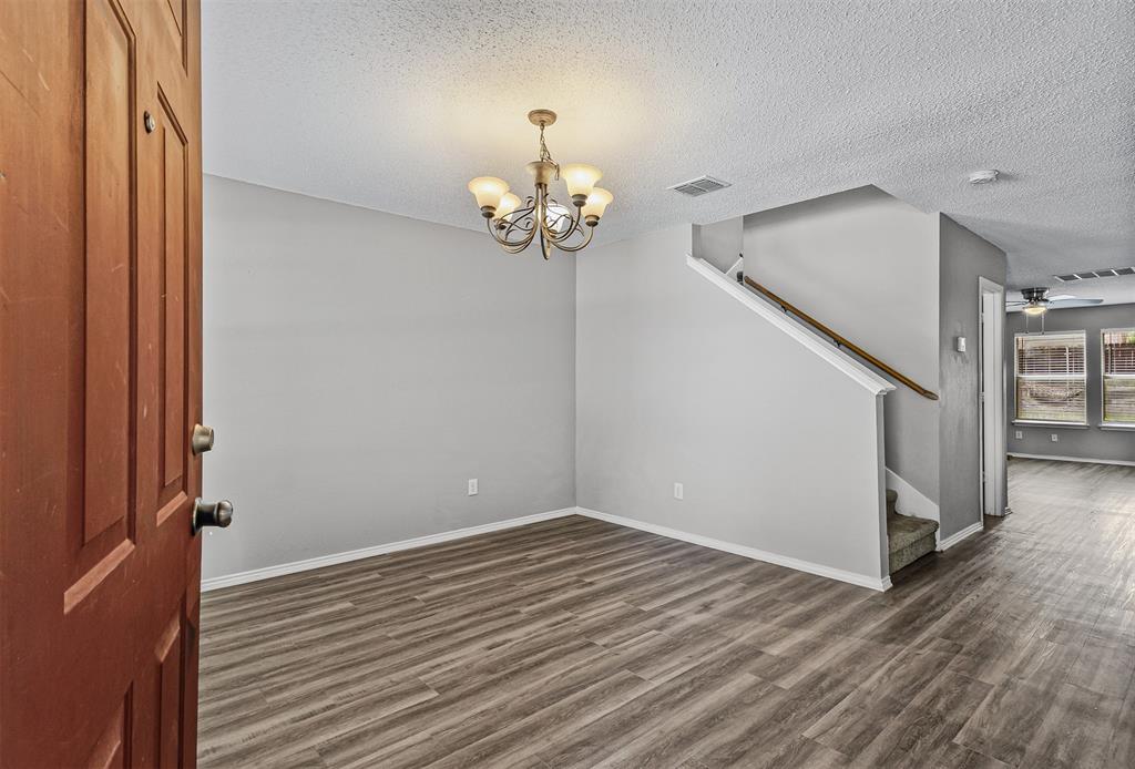 9305 Goldenview Drive