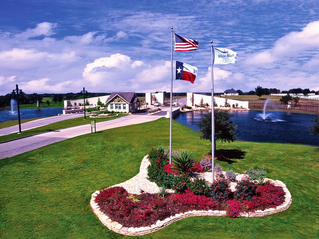 White Bluff #27 - Land