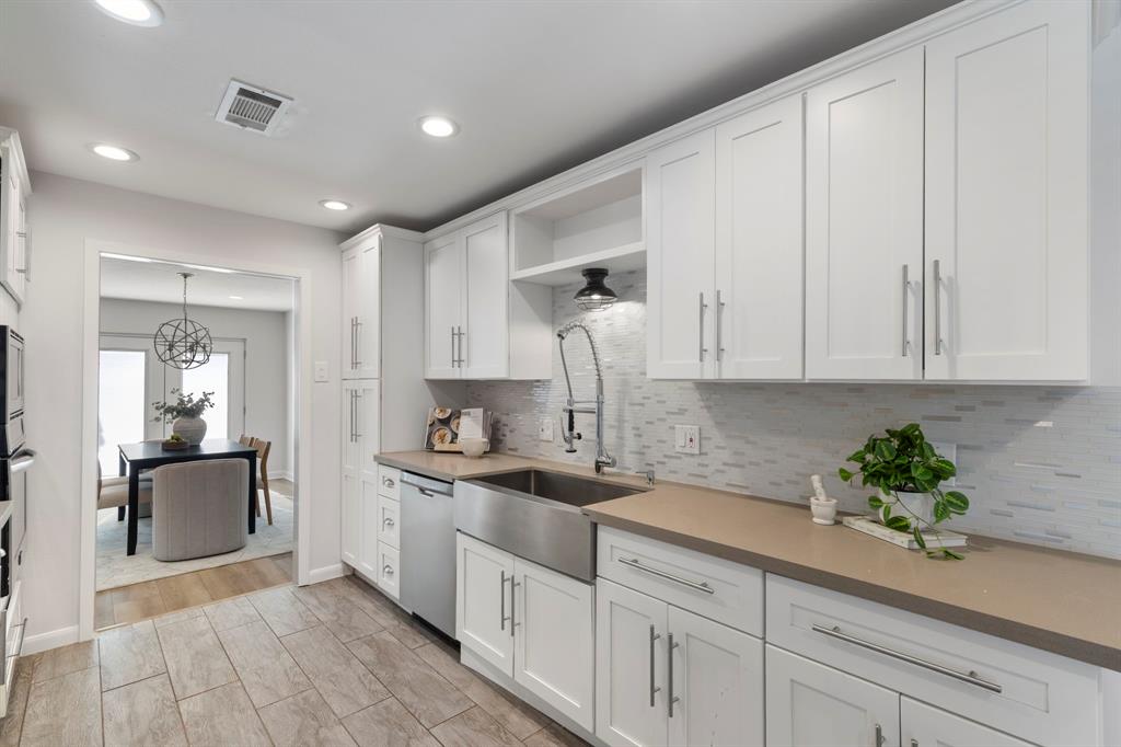 Preston Square Twnhms - Residential