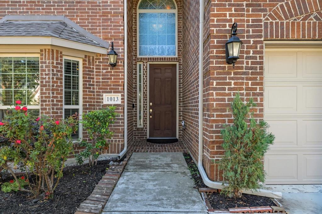 1013 Frisco Hills Boulevard