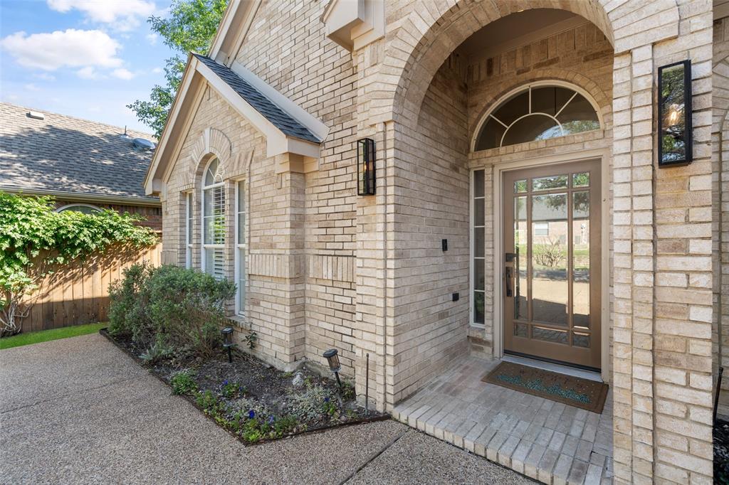 220 Lionhart Place