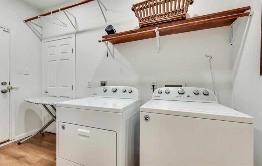 Elk Hill - Residential