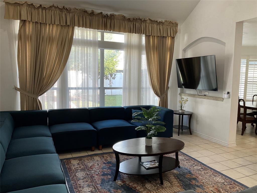 Elk Hill - Residential