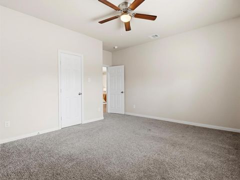 Tiny photo for 1310 Yale Street, River Oaks, TX 76114 (MLS # 21196881)