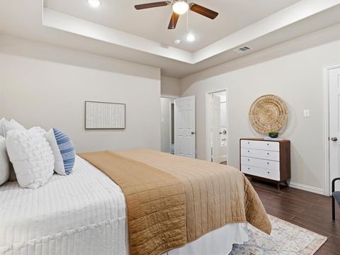 Tiny photo for 1310 Yale Street, River Oaks, TX 76114 (MLS # 21196881)