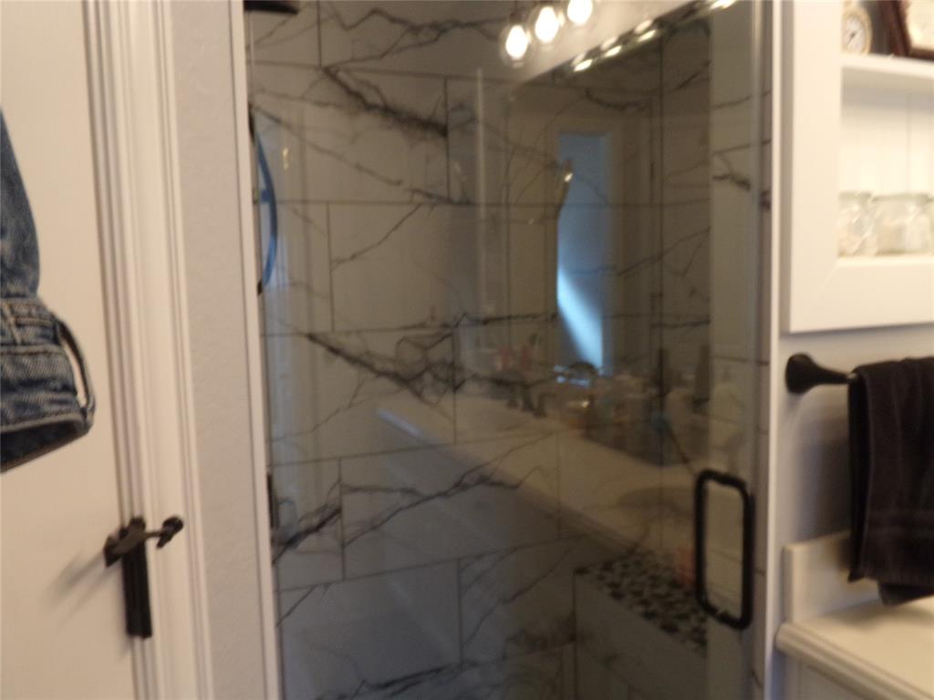 Decordova Bend Estate - Residential