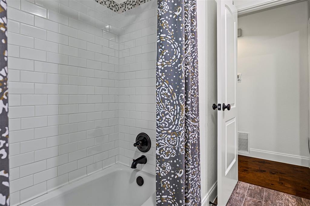 Decordova Bend Estate - Residential