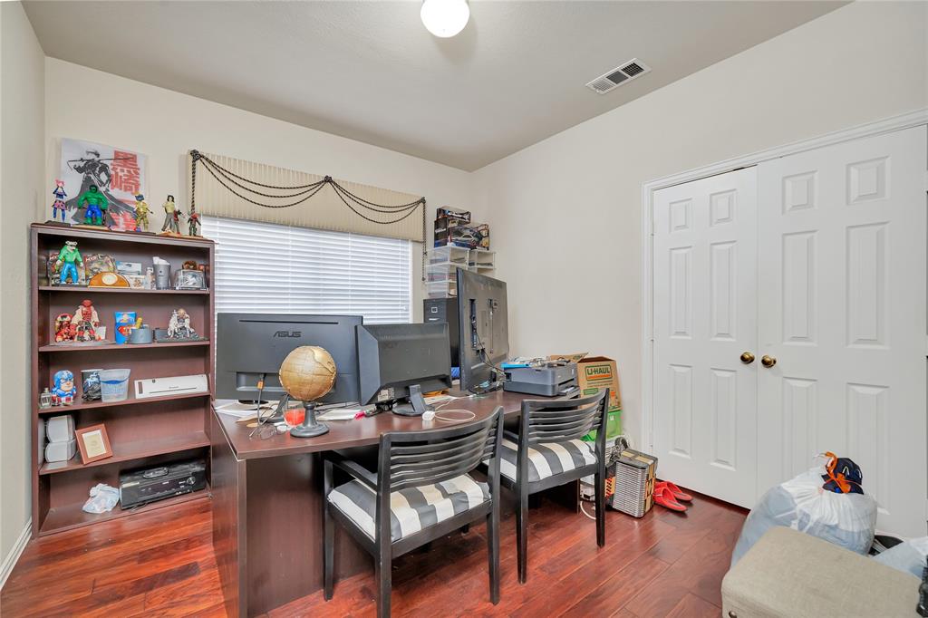 Mountain Valley Lake Tr - Residential