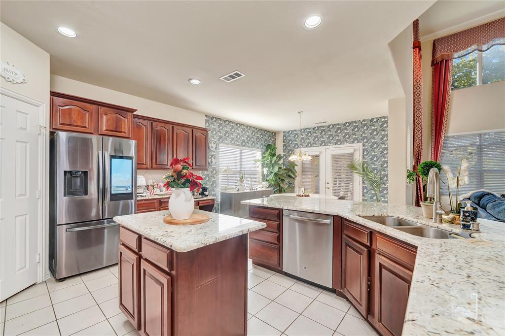 Mountain Valley Lake Tr - Residential