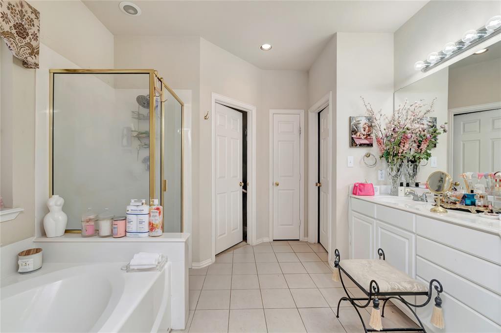 Mountain Valley Lake Tr - Residential