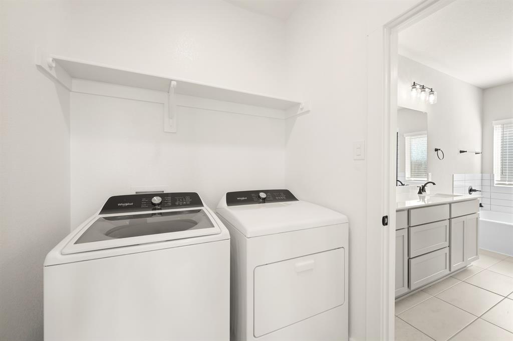 Sheppard's Place - Residential