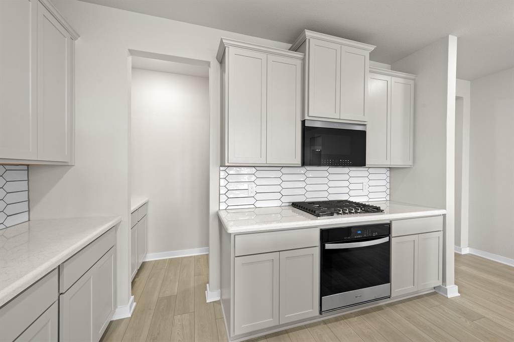 Sheppard's Place - Residential