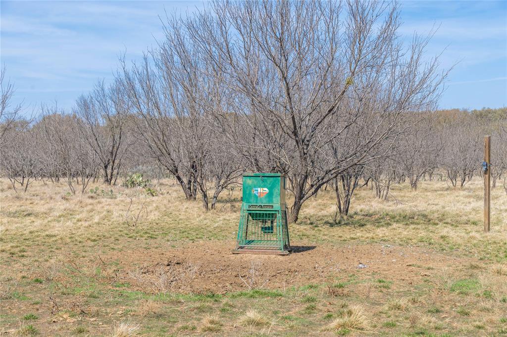 R Henderson 162 - Farm