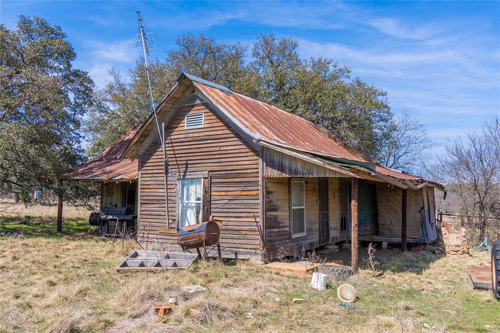 R Henderson 162 - Farm